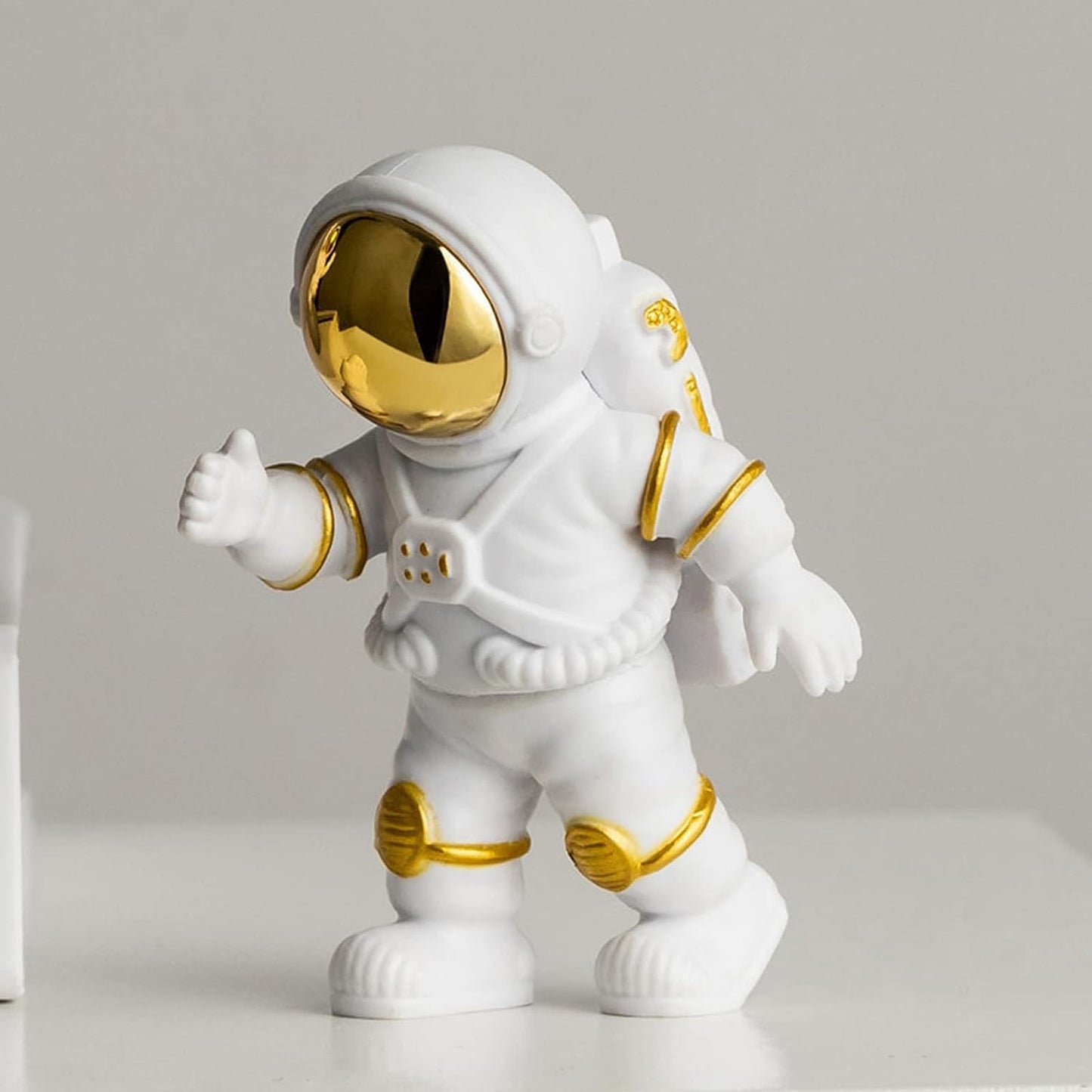 Street27® 3pcs Astronaut Figurine Home Decor Astronaut Statue