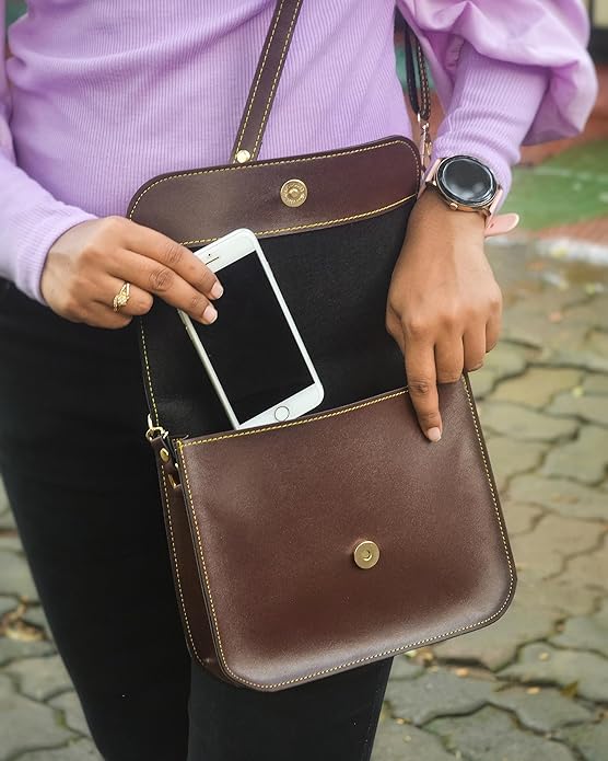 The Bling Stores Personalized PU Leather Woman Chain Sling Bag