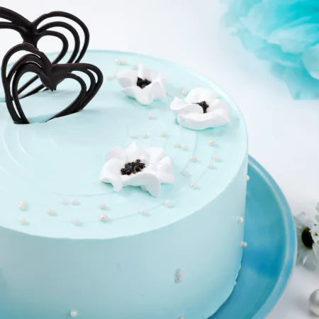 Pearly Blue Cream Cake